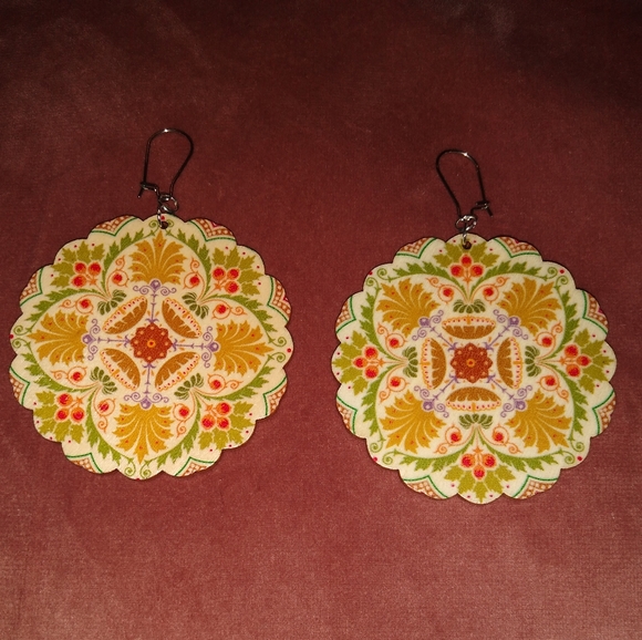 Big 60s Retro Flower Mandala Earrings Bohemian Lightweight Wood Green Gold Boho - Picture 3 of 7